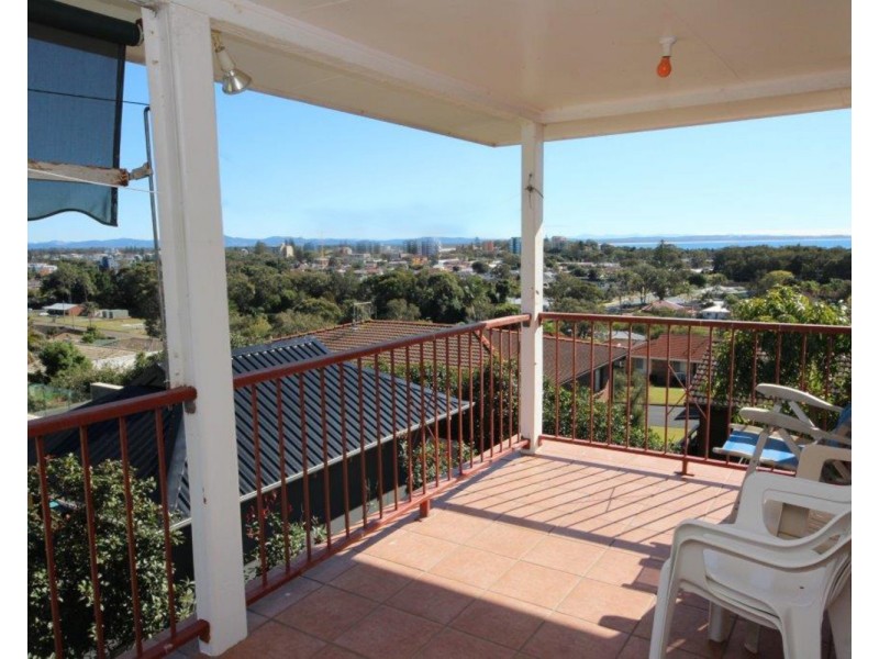 9 Curlew Close, Forster NSW 2428