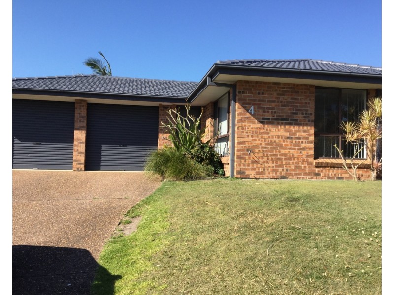 4 Gleneon Drive, Forster NSW 2428