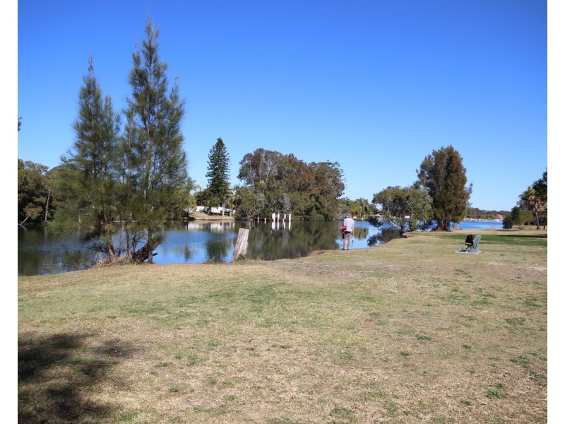 28 Mirage Drive, Tuncurry NSW 2428