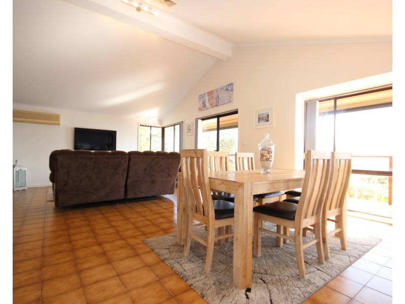 38 Green Point Drive, Green Point NSW 2428