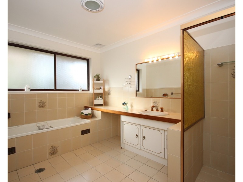 38 Green Point Drive, Green Point NSW 2428