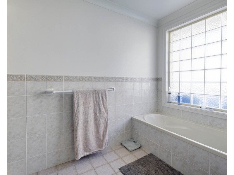 19 Hesper Drive, Forster NSW 2428