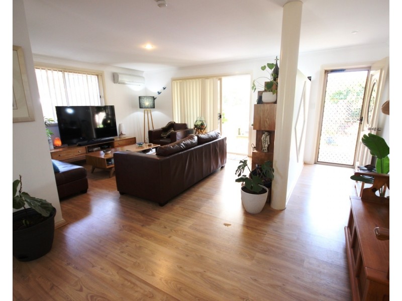 9 Phoenix Place, Forster NSW 2428