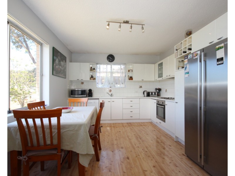 1/10 Cape Street, Tuncurry NSW 2428