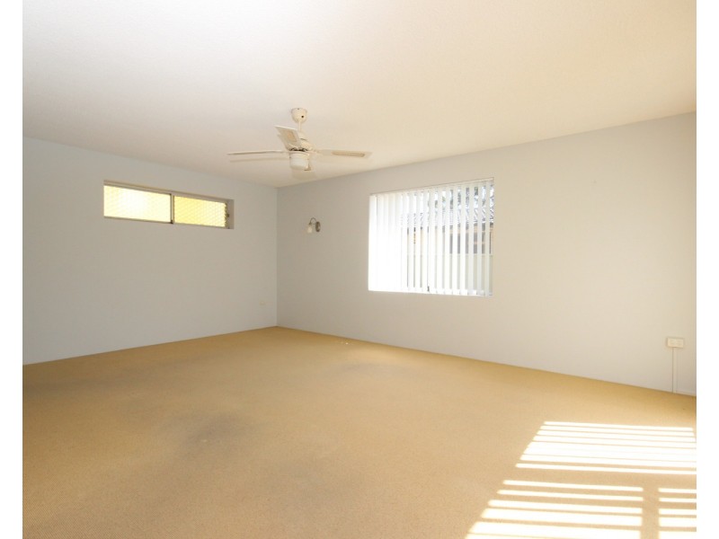 1/10 Cape Street, Tuncurry NSW 2428