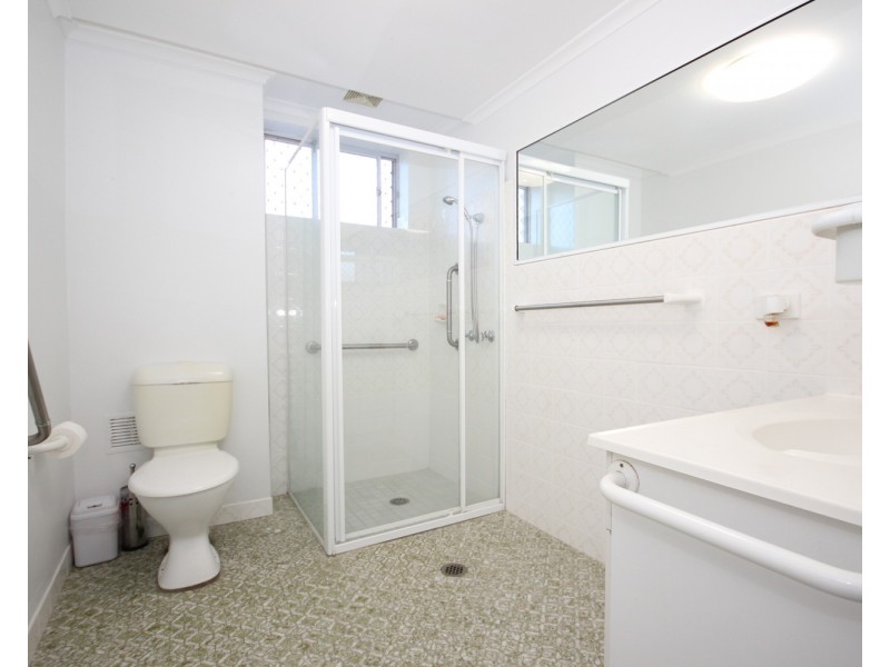 1/10 Cape Street, Tuncurry NSW 2428