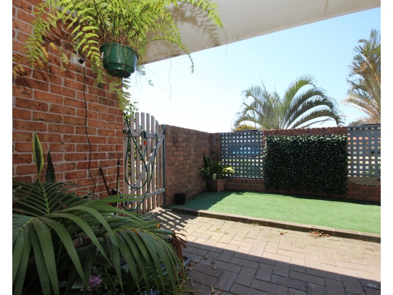 1/97 Myall Drive, Forster NSW 2428