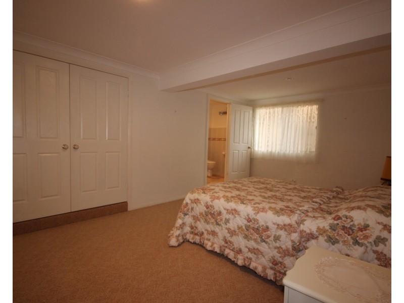 25 Green Point Drive, Green Point NSW 2428