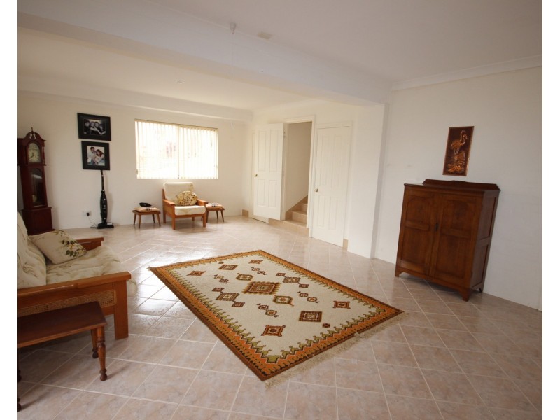 25 Green Point Drive, Green Point NSW 2428