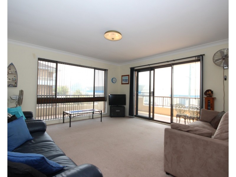 8/36 Wharf Street, Tuncurry NSW 2428