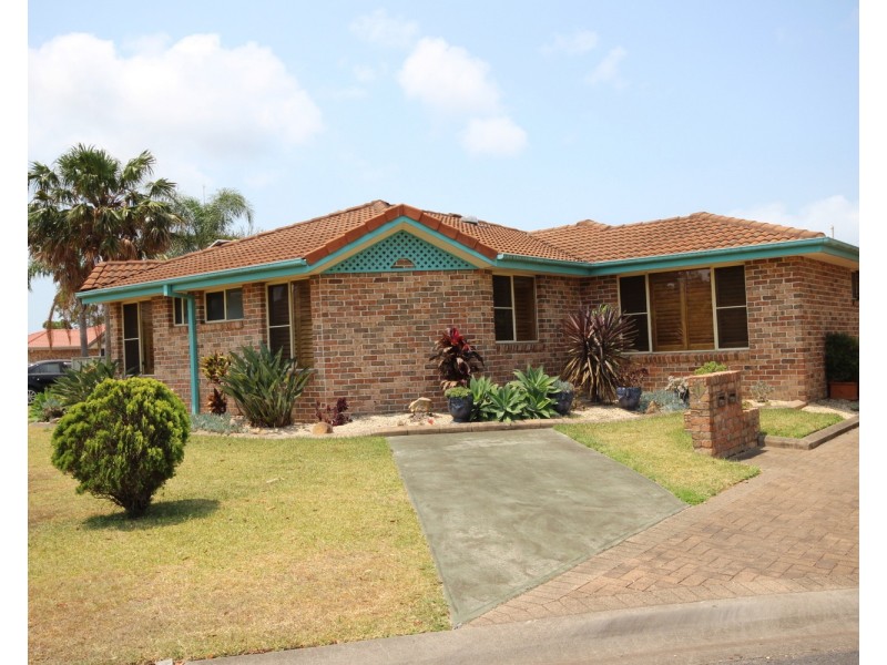 1/1 Ell Close, Forster NSW 2428