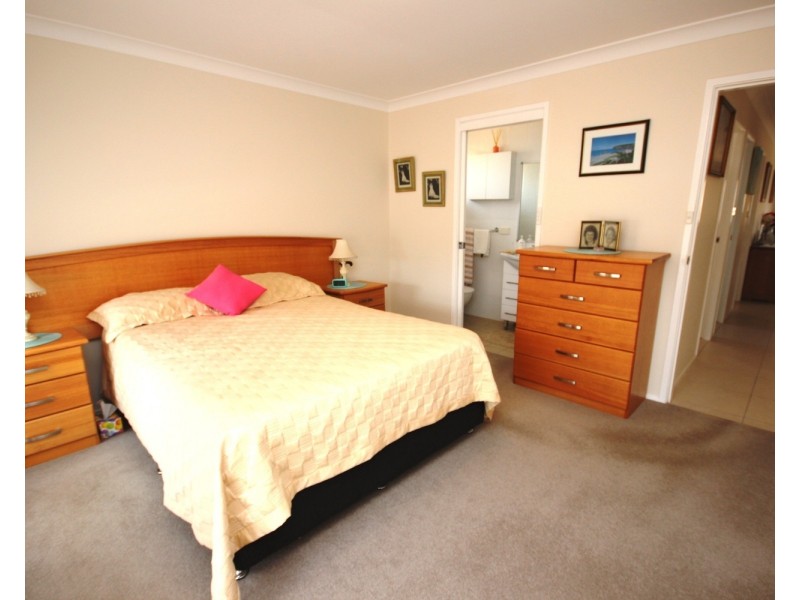 1/5 Boronia Close, Tuncurry NSW 2428