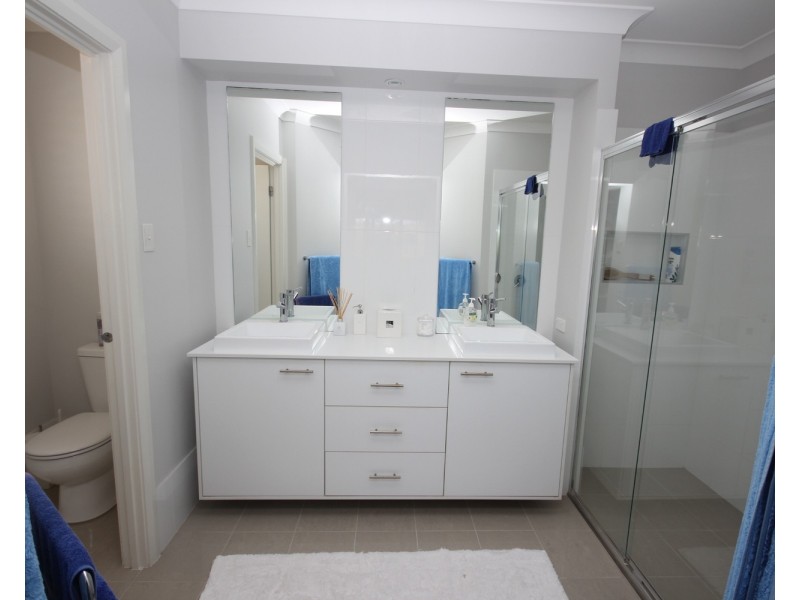 11 Wirrana Circuit, Forster NSW 2428