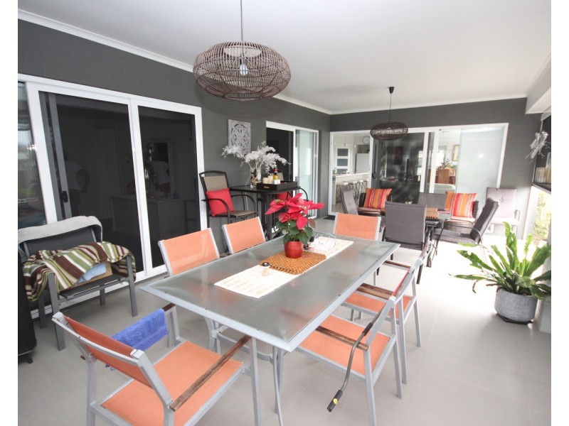 11 Wirrana Circuit, Forster NSW 2428