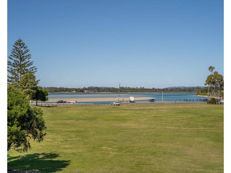 4/1A Recreation Lane, Tuncurry NSW 2428