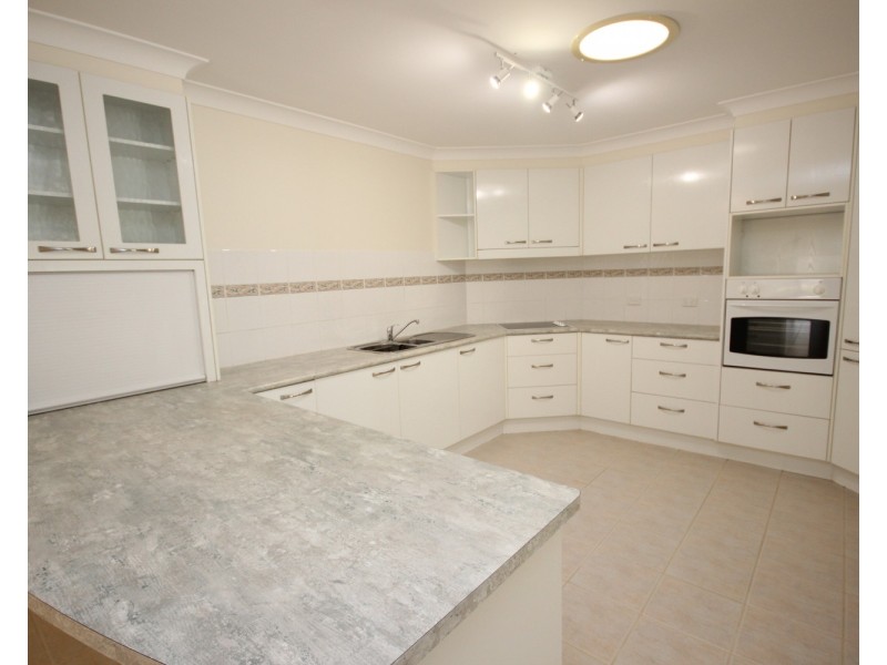 2/12 Cassandra Crescent, Tuncurry NSW 2428