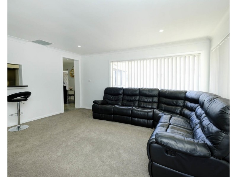 20 Beach Street, Tuncurry NSW 2428