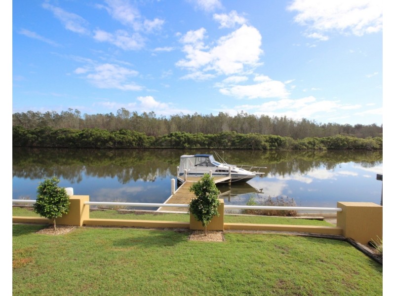 117 Taree Street, Tuncurry NSW 2428