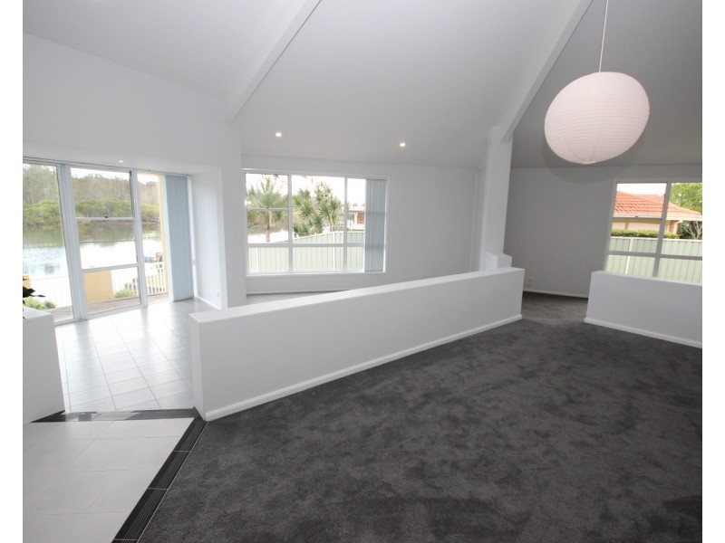 117 Taree Street, Tuncurry NSW 2428