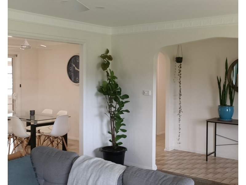 2 Endeavour Court, Forster NSW 2428