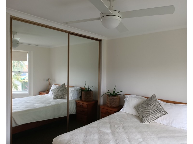 2 Endeavour Court, Forster NSW 2428