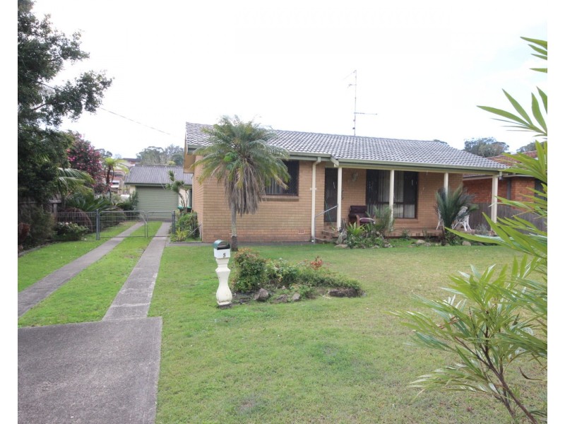 5 Garden Street, Forster NSW 2428