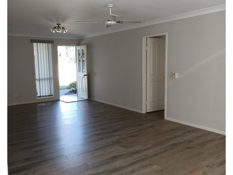 2/8 Phoenix Place, Forster NSW 2428