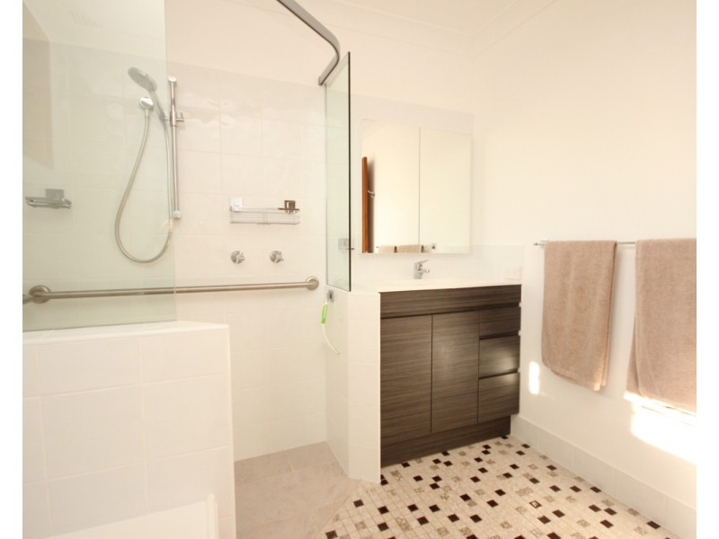 7 De Lore Crescent, Tuncurry NSW 2428