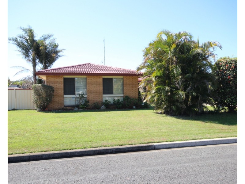 7 De Lore Crescent, Tuncurry NSW 2428