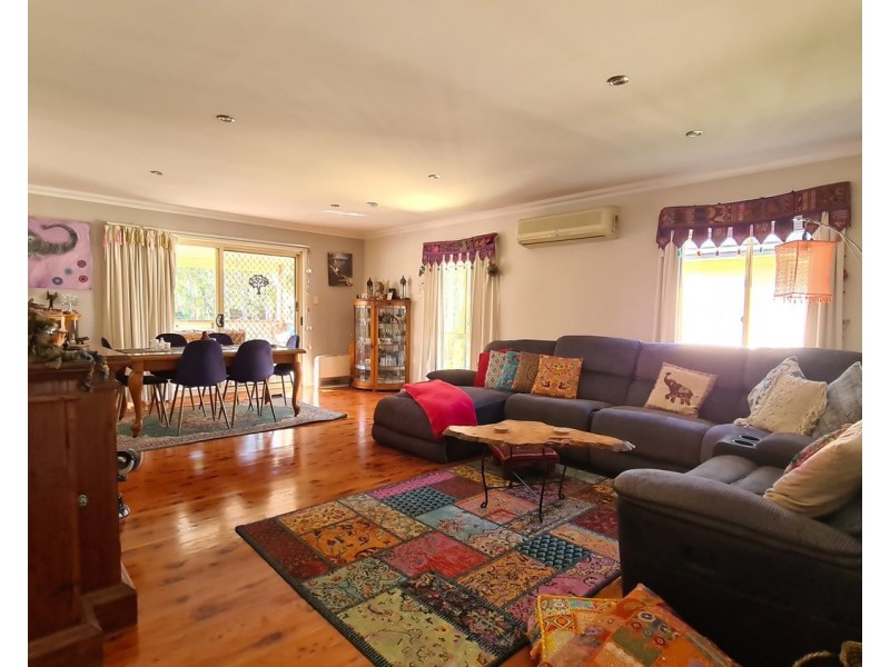 8 Third Ridge Road, Smiths Lake NSW 2428