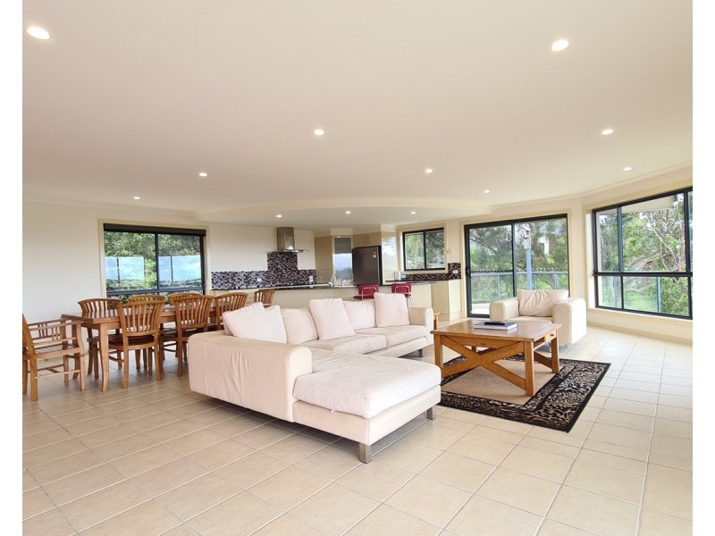 1/3 Michele Crescent, Forster NSW 2428