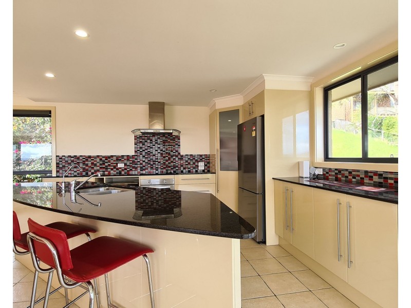 1/3 Michele Crescent, Forster NSW 2428