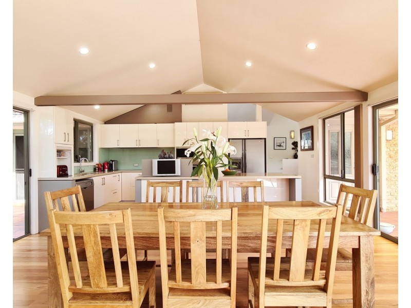 3 Zamia Place, Forster NSW 2428