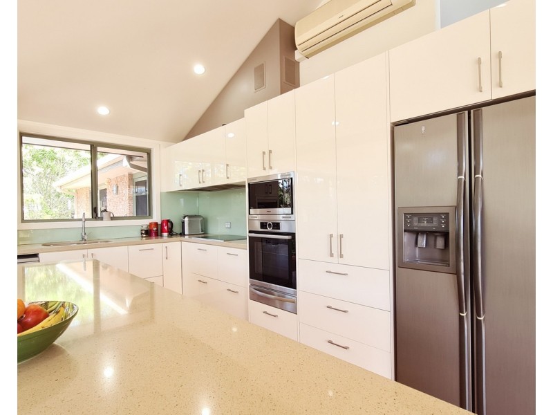 3 Zamia Place, Forster NSW 2428