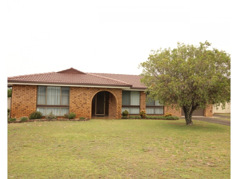 12 De Lore Crescent, Tuncurry NSW 2428