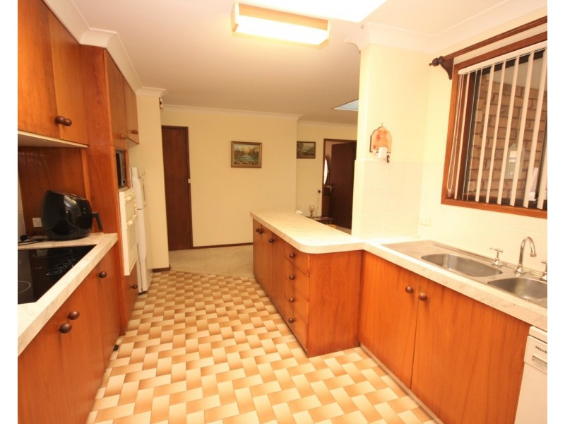 12 De Lore Crescent, Tuncurry NSW 2428