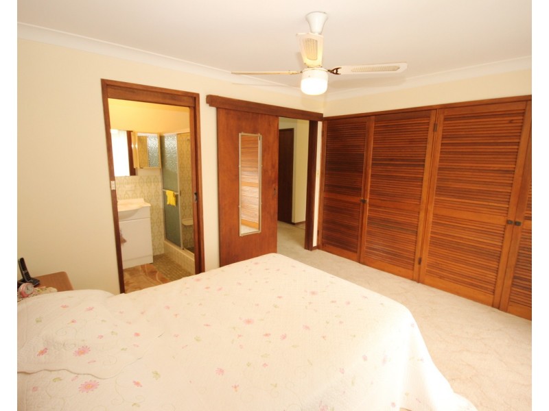 12 De Lore Crescent, Tuncurry NSW 2428