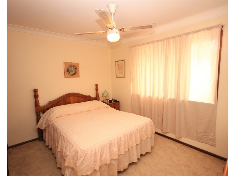 12 De Lore Crescent, Tuncurry NSW 2428