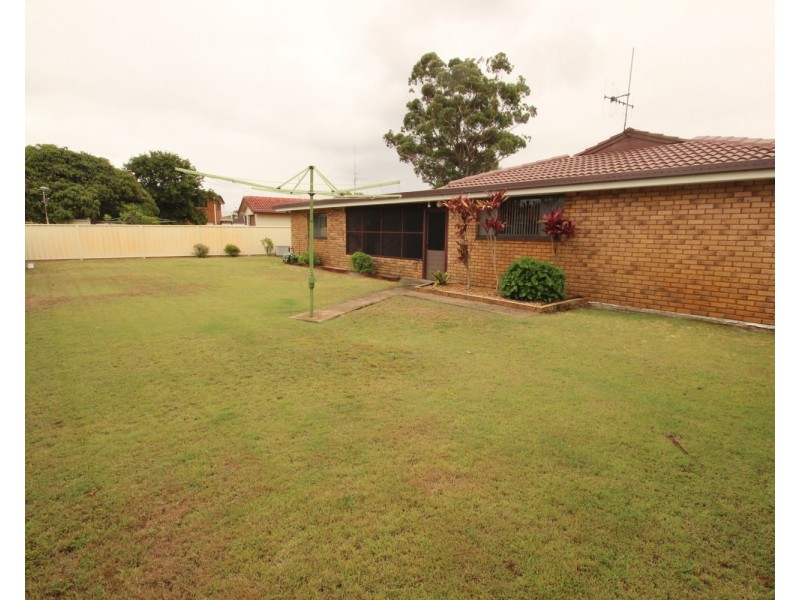 12 De Lore Crescent, Tuncurry NSW 2428