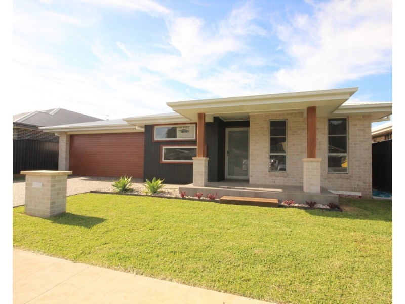 81 Kentia Drive, Forster NSW 2428