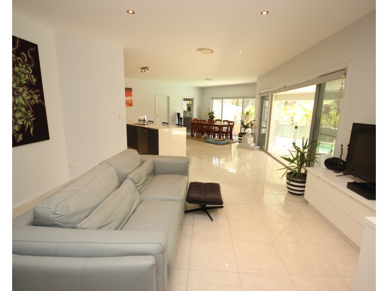 14 Caryota Place, Forster NSW 2428