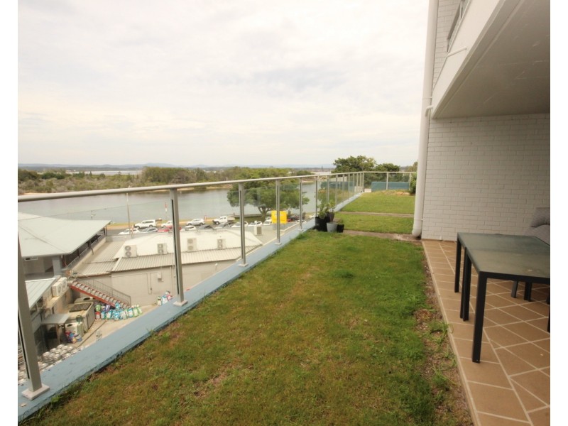 33/12-16 Wallis Street, Forster NSW 2428