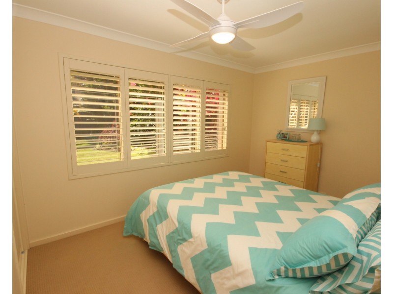 11 Lakeview Crescent, Forster NSW 2428