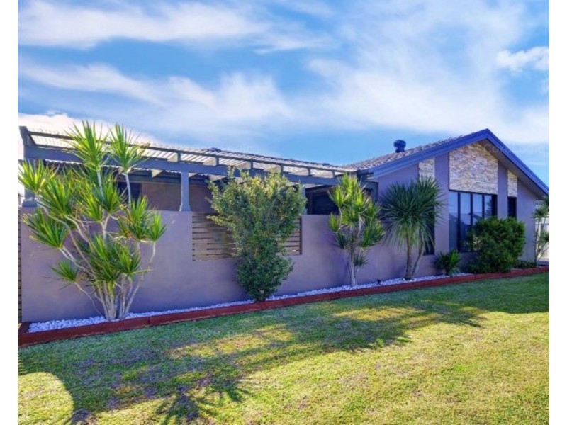 1/12 Carinda Place, Forster NSW 2428