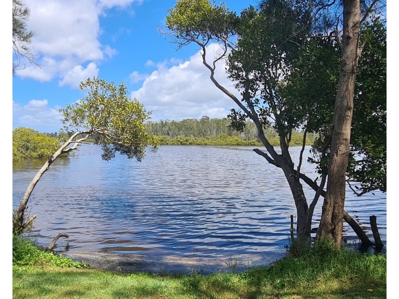 12 Carribean Avenue, Forster NSW 2428