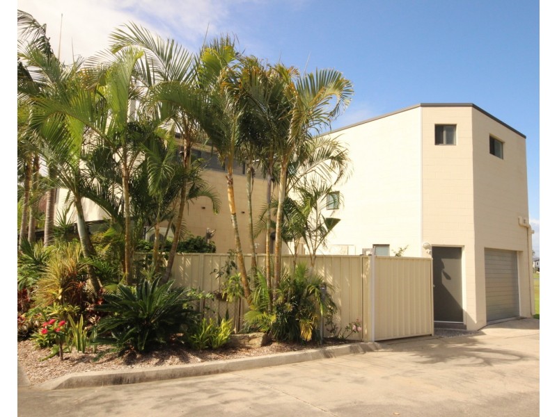 15 Diamond Drive, Diamond Beach NSW 2430