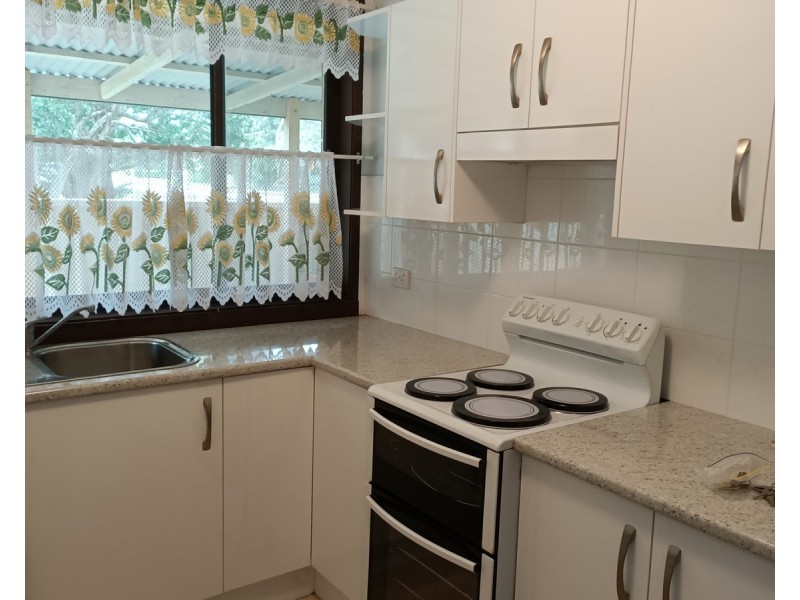 2/34 Fairway Crescent, Forster NSW 2428