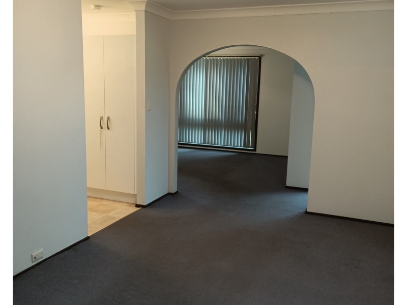 2/34 Fairway Crescent, Forster NSW 2428