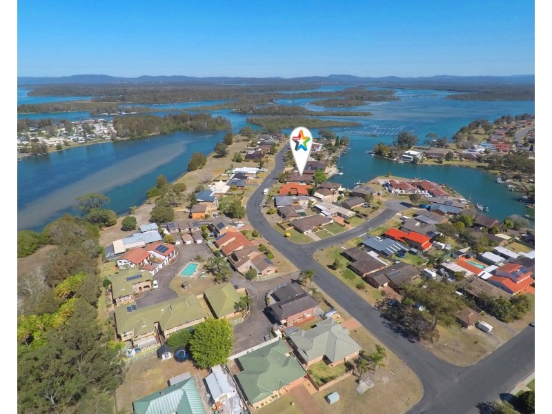 15 Rest Point Parade, Tuncurry NSW 2428