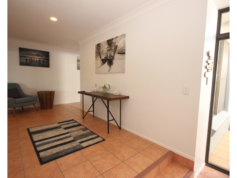 15 Rest Point Parade, Tuncurry NSW 2428